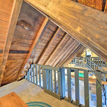 Вилла Crestline Cabin About 1 Mi To Lake, Town, Trails! Экстерьер фото