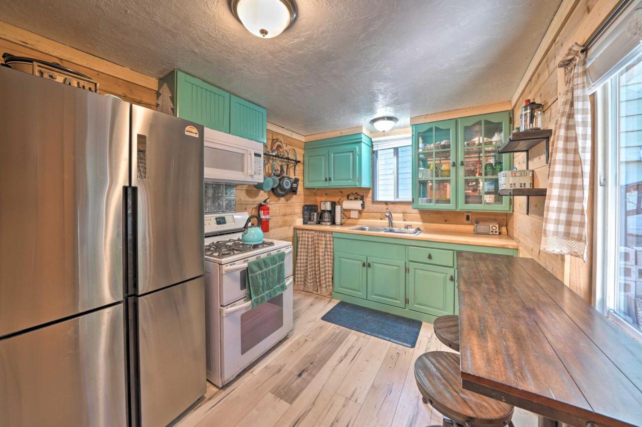 Вилла Crestline Cabin About 1 Mi To Lake, Town, Trails! Экстерьер фото