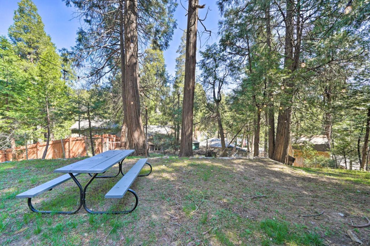 Вилла Crestline Cabin About 1 Mi To Lake, Town, Trails! Экстерьер фото