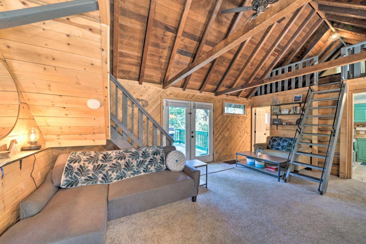 Вилла Crestline Cabin About 1 Mi To Lake, Town, Trails! Экстерьер фото